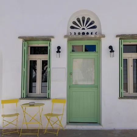 Veggera Living Tinos بيت للعطل *